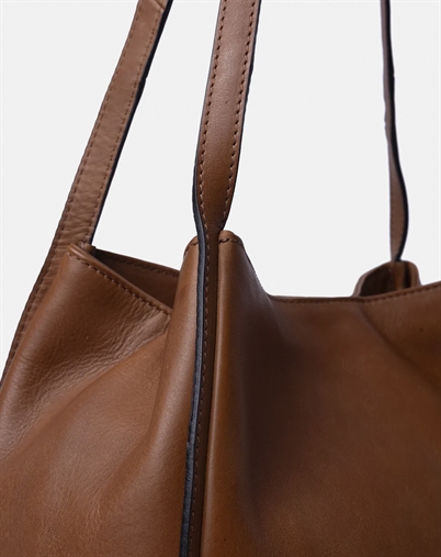 Re:Designed - Nino Taske - Tan 